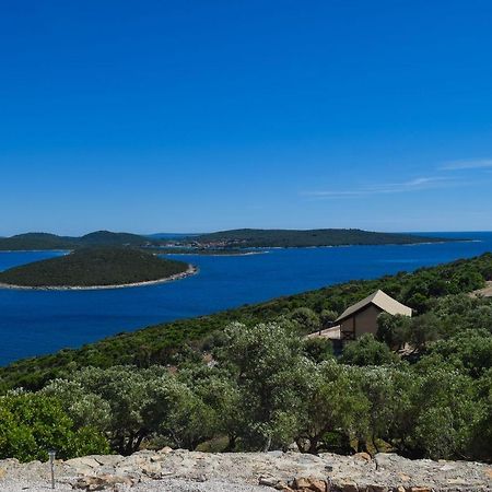 Glamping Tents And Mobile Homes Trasorka Veli Lošinj Exteriér fotografie